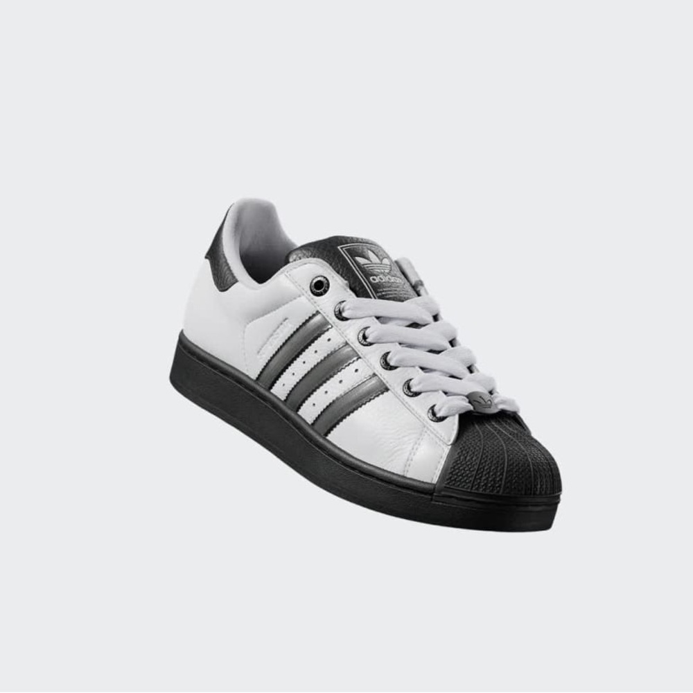 NWT 👟Adidas Classic ⭐️superstars⭐️ Black and White 👟size 7